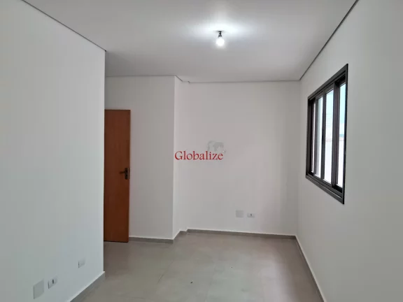 Imagem Sobrado a venda no bairro da Aparecida em Santos com 2 suítes, uma vaga na garagem e quintal em L a venda por R$ 790.000,00