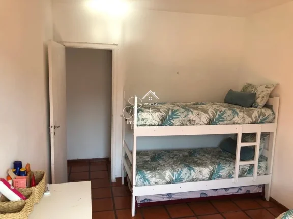 Imagem Apartamento à venda na Enseada, Guarujá-SP: 3 quartos, 2 salas, 2 banheiros, 1 vaga de garagem - 70,00 m² de área.
