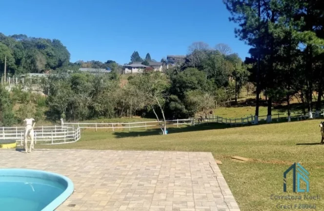 Foto do imóvel: Chácara 100 % aproveitável de esquina, mobiliada, registrada, com casa, salão de festas, em Contenda - PR