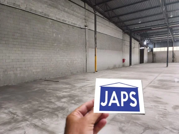 Imagem Galpão para Locação em Rio de Janeiro, Guadalupe, 2 banheiros