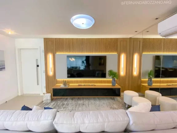 Imagem Apartamento mobiliado com 3 suítes e 3 vagas de garagem no Centro de Balneário Camboriú