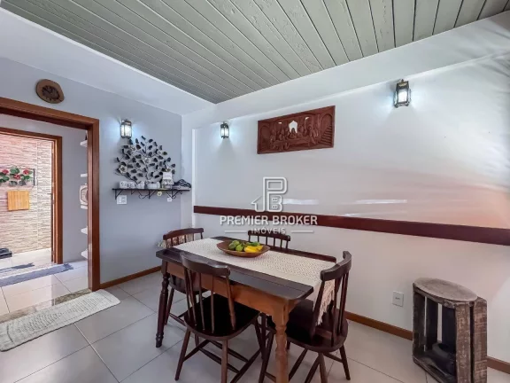 Imagem Casa à venda, 108 m² por R$ 440.000,00 - Albuquerque - Teresópolis/RJ
