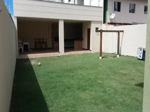 Imagem Casa Duplex 3 Quartos - À Venda - Praia do Morro Guarapari-ES.