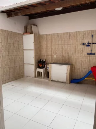 Imagem Casa à venda em Farolândia com 3 quartos e 230m² - Ótima oportunidade!