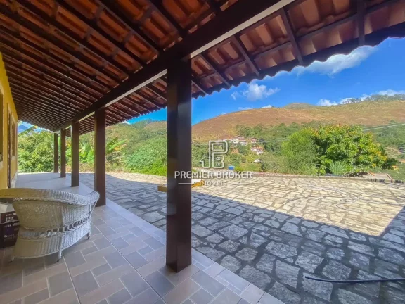 Imagem Casa à venda, 114 m² por R$ 500.000,00 - Pessegueiros - Teresópolis/RJ