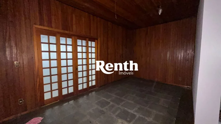 Imagem Sobrado com 3 dormitórios à venda, 296 m² por R$ 750.000,00 - Alto do Santana - Rio Claro/SP
