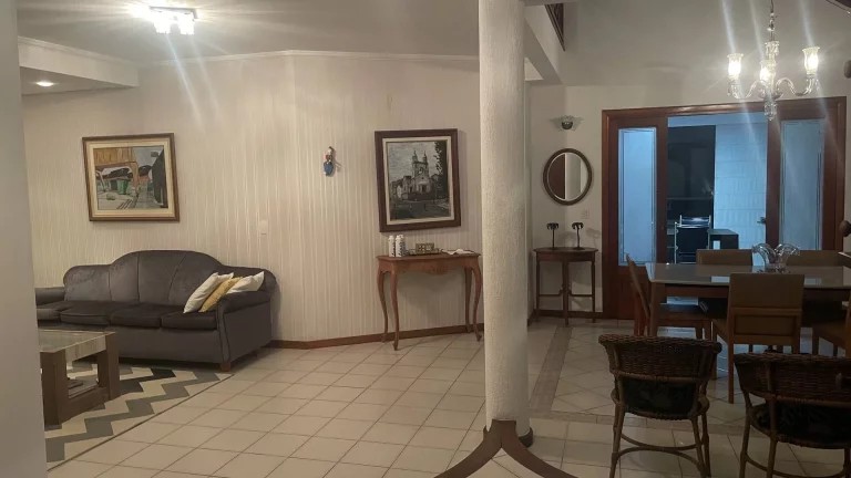 Imagem Casa com 6 Quartos para Temporada em Jurerê Internacional
