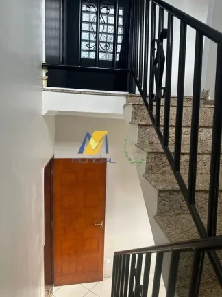 Imagem Seu Novo Lar em Santo André - Sobrado na Rua dos Alpes, Bairro Valorizado!