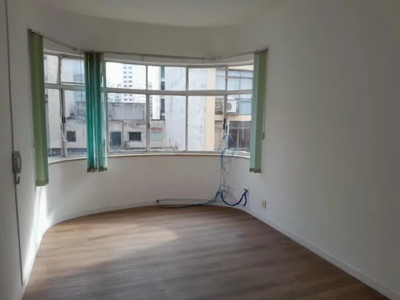 Imagem Conjunto comercial no centro - República