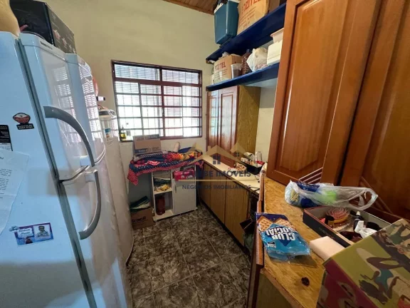 Imagem Chácara com 3 dormitórios à venda, 4000 m² por R$ 750.000,00 - Bairro Congonhal - Tatuí/SP