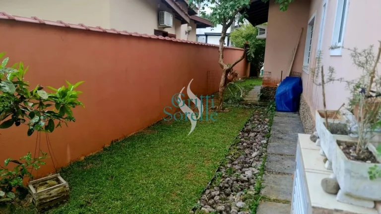 Imagem Casa Térrea em Condomínio à Venda no Horto Florestal - Ubatuba/SP.