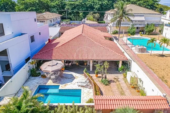 Imagem CASA LINEAR com 4 DORMITÓRIOS e 600m² de terreno no RIOMAR - Barra da Tijuca