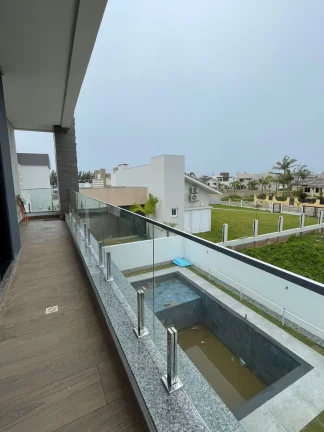 Imagem Casa à venda em Passo de Torres, Balneário Rosa do Mar, com 4 quartos, 251m²