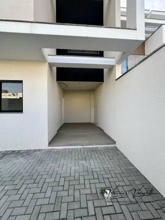 Imagem Casa / Sobrado para Venda em Camboriú / SC no bairro Santa Regina
