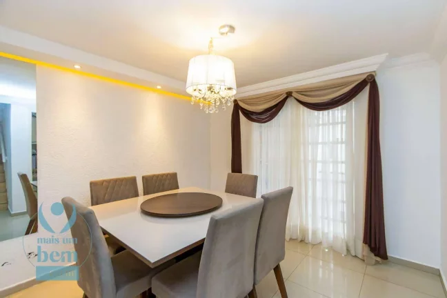 Imagem Sobrado Triplex com Ático, 4 quartos e 3 banheiros à venda, 111 m² por R$ 549.000 - Bairro Alto - Curitiba/PR