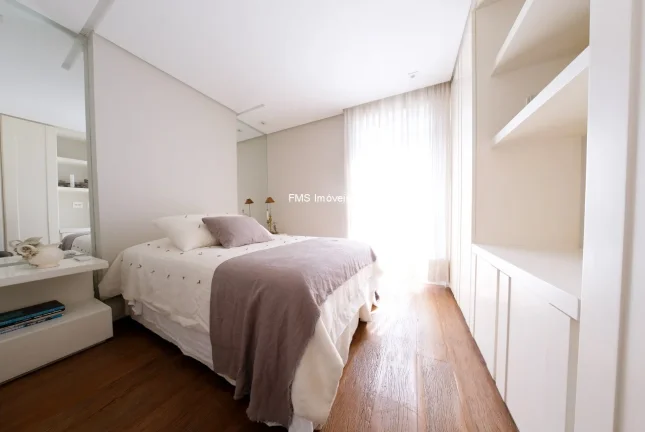 Imagem Cobertura Duplex com 400m2 à venda no Itaim Bibi