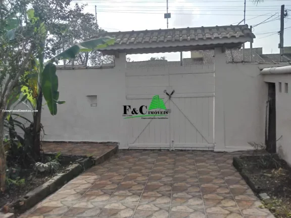 Imagem Casa para Venda em Peruíbe, Vila Erminda, 3 dormitórios, 1 suíte, 1 banheiro, 3 vagas