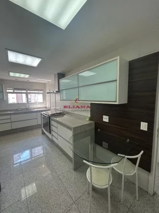 Imagem Apartamento de luxo com 4 quartos, 366m², para locação em São Paulo, Alto da Lapa