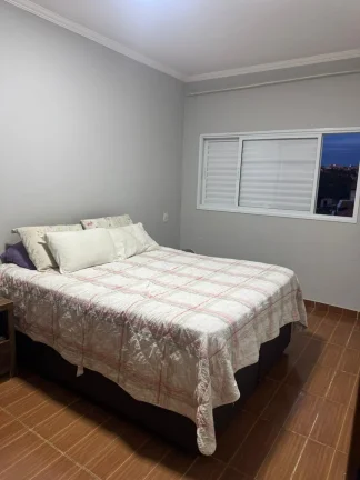 Imagem Casa para locação em Sorocaba-SP, bairro Jardim Wanel Ville IV, 2 quartos, 3 salas, 2 banheiros, 135m² de área. Venha conferir!