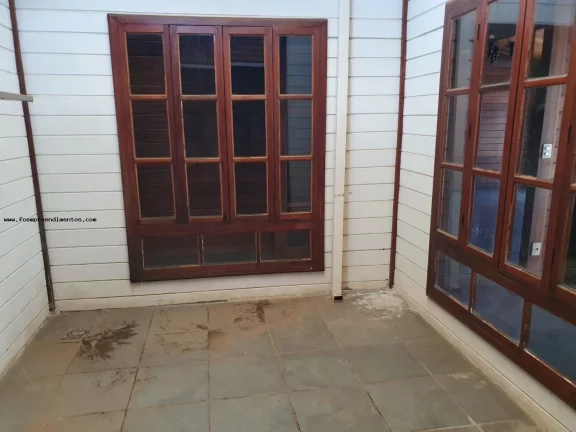 Imagem Casa para Locação em Limeira, Jardim Residencial Granja Machado, 4 dormitórios, 2 suítes, 2 banheiros, 13 vagas