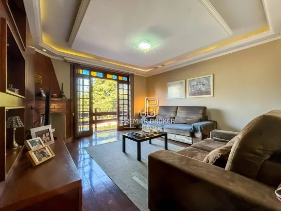 Imagem Casa com 4 dormitórios à venda, 128 m² por R$ 620.000,00 - Granja Guarani - Teresópolis/RJ