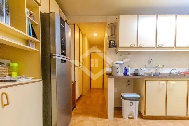 Imagem Excelente oportunidade em Botafogo: Apartamento de 3 Quartos