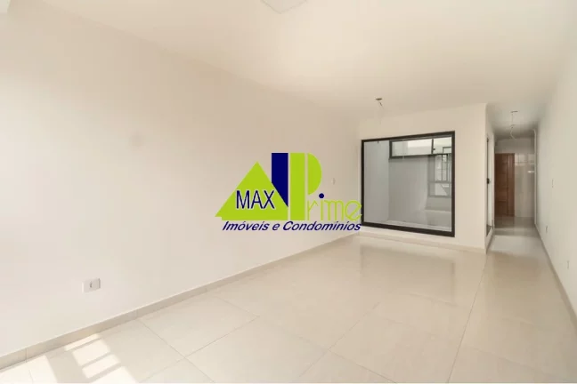 Imagem Casa à Venda em São Paulo-SP na Chácara Seis de Outubro: 3 Quartos, 2 Suítes, 2 Salas, 3 Banheiros, 2 Vagas, 105m²