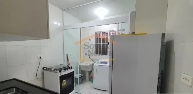 Imagem Apartamento 2 dormitórios, mobiliado e equipado, sendo 1 dos dormitórios com cama de casal e armá...