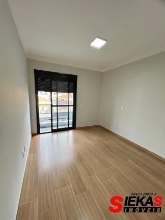 Imagem Espaçosa casa de 3 quartos e 3 suítes na Vila Carrão - São Paulo, 170m² e 1 vaga de garagem!