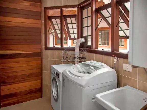 Imagem Cobertura Duplex 3 Suítes à Venda em Capivari – Campos do Jordão