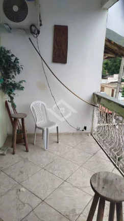 Imagem Casa Triplex para Venda em Campo Grande com 3 Suítes