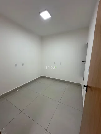 Imagem Oportunidade! Casa 3 Quartos com Suíte no Residencial Buriti – Senador Canedo/GO