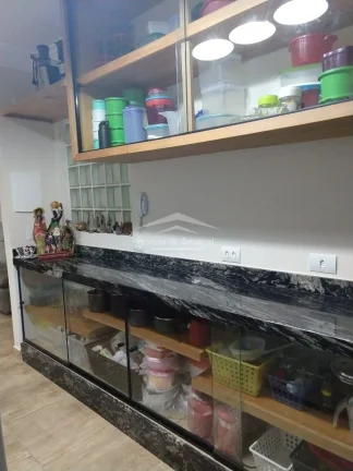Imagem Apartamento reformado de 2 quartos à venda no Centro de Campinas! Aceita permuta!

Você é daquela...