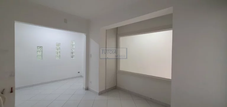 Imagem CASA COMERCIAL PARA LOCAÇÃO NA RUA TUTOIA