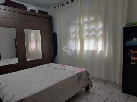 Imagem Excelente Casa Térrea com Área Gramada!