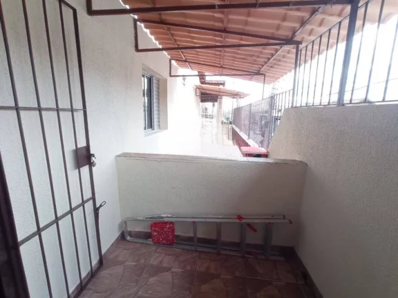 Imagem VENDO SOBRADO DE 03 DORMITÓRIOS NO BAIRRO RESIDENCIAL INGAÍ!