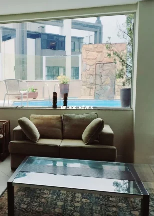 Imagem Cobertura Duplex á venda com 4 suítes, piscina privativa e 4 vagas localizada no centro de Balneário Camboriú.