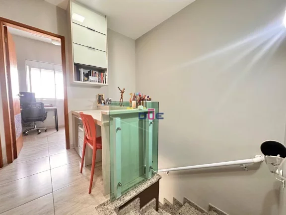 Imagem Sobrado com 3 dormitórios sendo 1 suite à venda, 136 m² por R$ 1.100.000 - Gonzaga - Santos/SP