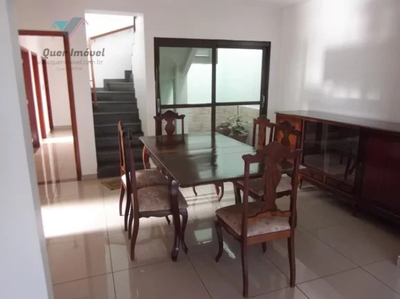 Imagem Imperdível oportunidade: Casa à venda em Ribeirão Preto-SP, 4 quartos, 2 suítes, 3 salas, 4 banheiros, 3 vagas de garagem e 245m².