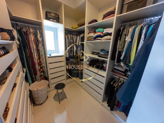 Imagem Casa Sobrado, 4 Dormitórios (4 suítes), Condomínio Jaguary, Urbanova.