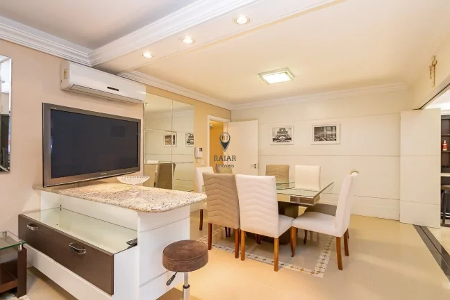Imagem Casa de Alto Padrão "Mobiliada"
Com quatro quartos, duas suítes com hidro, espaço gour... Imagem Casa de Alto Padrão "Mobiliada"
Com quatro quartos, duas suítes com hidro, espaço gour...
