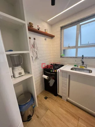 Imagem Apartamento semimobiliado com 2 dormitórios à venda, 100 m² por R$ 640.000 - Braga - Cabo Frio/RJ