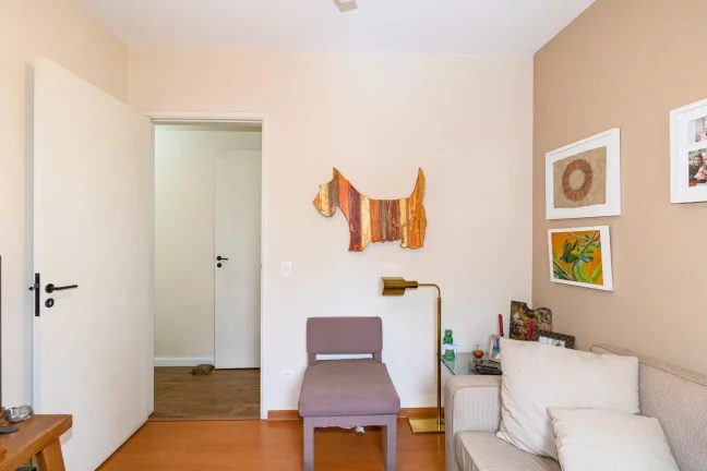 Imagem APARTAMENTO CAMPO BELO 110,00 M ÁREA ÚTIL 3 DORMITÓRIOS 1 DELES SUÍTE LAVABO SALA 3 AMBIENTES LAREIRA COZINHA AREA SERVIÇO 2 VAGAS PISCINA FITNESS