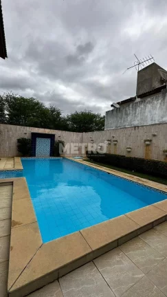 Venda, Condomínio Água Viva, 4/4 sendo todos suítes; Amplas salas de estar e jan