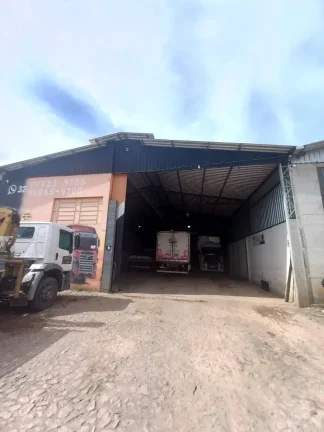 Imagem Galpão para Locação na BR 265, Barbacena - 450m2 com Piso Industrial
