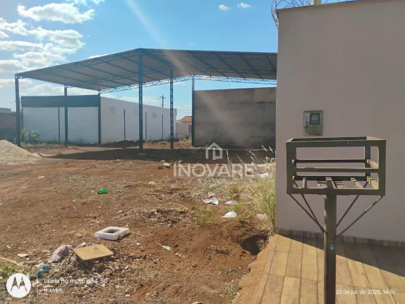 Imagem Galpão para alugar, 200 m² por R$ 3.000,00/mês - Residencial Sonho Verde - Itumbiara/GO