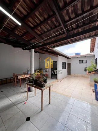 Imagem GH1976

Casa com 3 quartos em Cidade Satélite São Luiz, em terreno com 300m² com 242m² de área ...