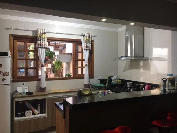 Imagem Sobrado com 3 dormitórios à venda, 180 m² por R$ 830.000,00 - Residencial União - São José dos Campos/SP