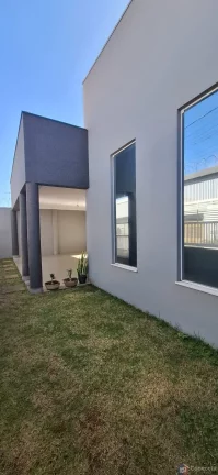 Imagem Casa à Venda no Jardim Panorâmico em Patos de Minas – 3 Quartos, Suíte e 2 Garagens