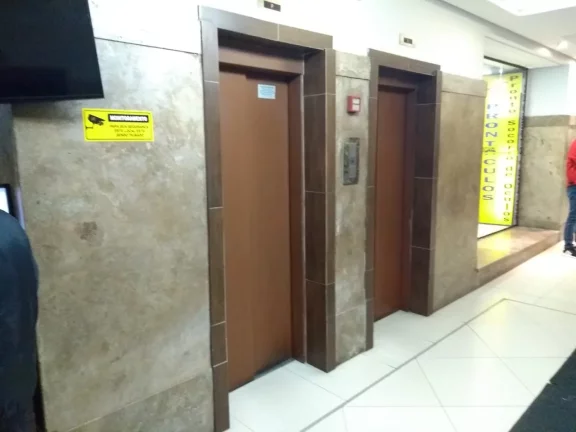 Imagem Sala comercial à venda, 61m²